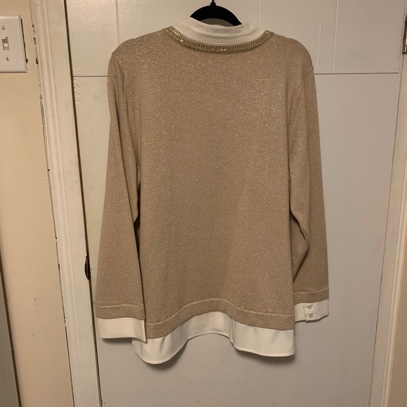 Karl Lagerfeld Metallic Gold sweater, size X-LARGE - Picture 2 of 6